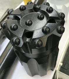 Knopf-Stückchen-Felsen-Bohrgeräte T45 89mm Retrac für Hardrock ISO anerkannt