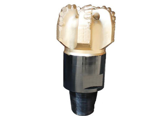 Des Karbid-PDC dreikegelige Blätter des Bohrer-6/6 Düsen, die Art verarbeitend schmieden